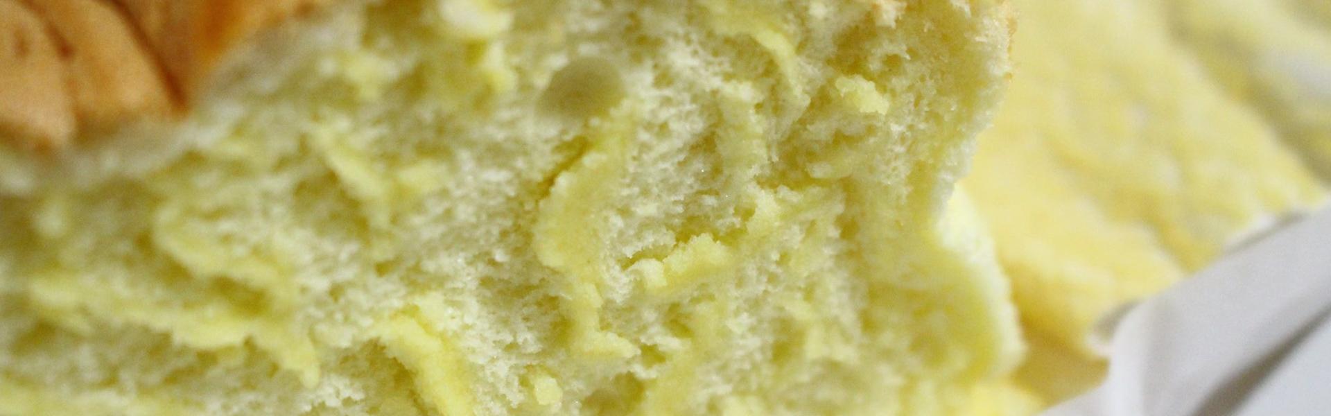 台南美食：名東現烤蛋糕～隨時都要排隊的好吃Q嫩蛋糕，原味、招牌南瓜乳酪、爆漿巧克力口味介紹