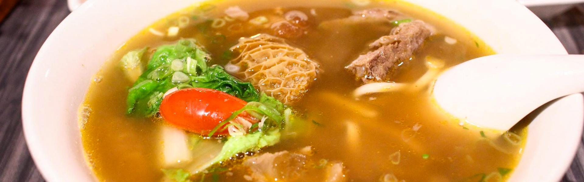 [ 市府站．阪急百貨美食 ] 愛熟成21牛肉麵～紅燒、清燉，你愛哪一味？