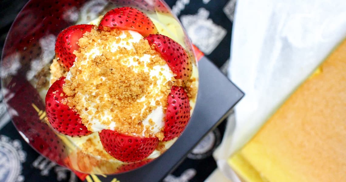 【林口三井．甜點】法國的秘密甜點，招牌諾曼地蛋糕外表平凡入口驚豔