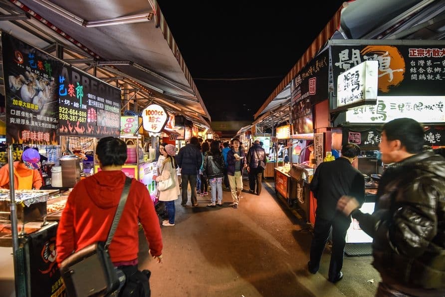 吃喝玩樂就來這．輔大花園夜市必嘗攤位報報！！