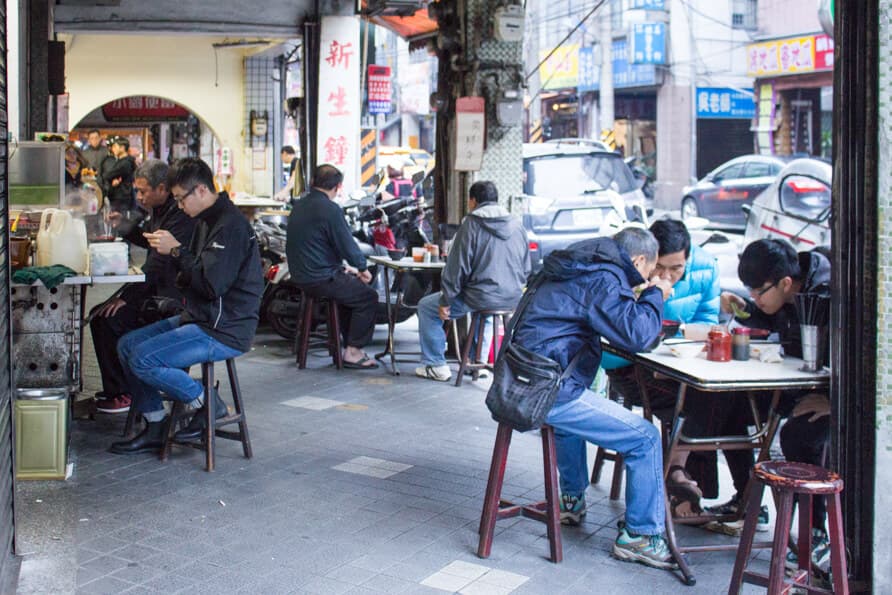 旅行．態度｜不需報導，也不缺客人的基隆老早餐店們