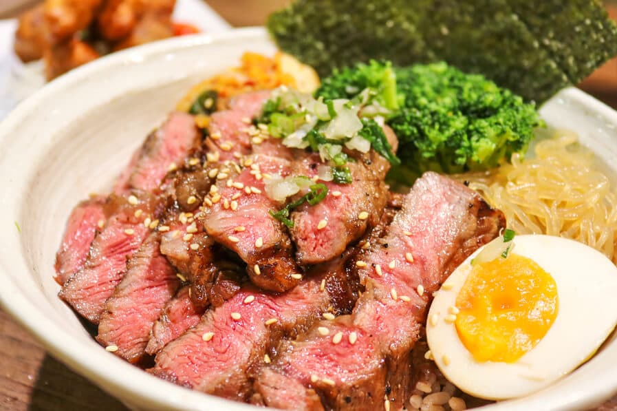 【中山國中站．丼飯】野狼炭火丼飯，恰到好處的炭香風味