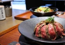 【京都美食】京都 肉食堂，日本國產牛使用，推薦半生熟牛肉丼飯