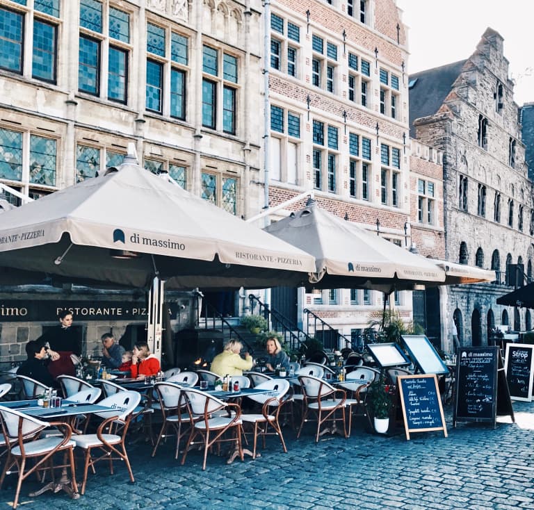 SAILING THROUGH TIME, GHENT 流過時光的古城，根特