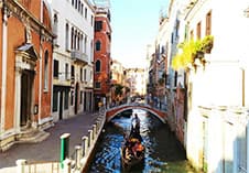 VENICE, A CITY WITH NO WHEELS I 威尼斯，沒有輪子的城市 I