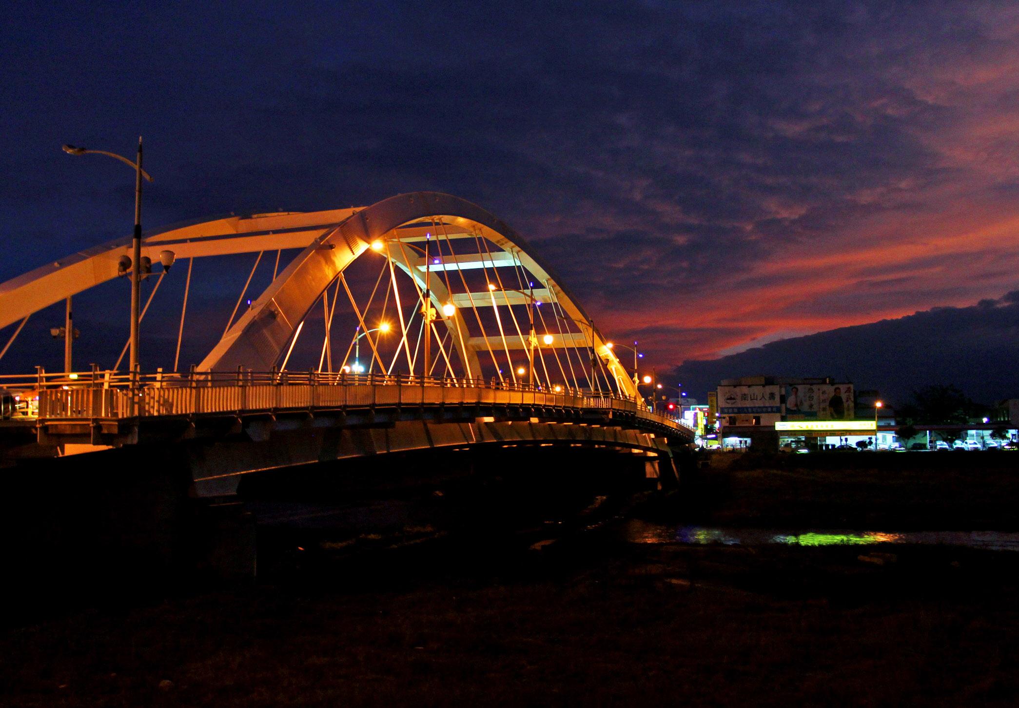 台東豐里橋 × 太平溪人工溼地：台東第一座景觀橋梁與市民絕佳運動休憩場所