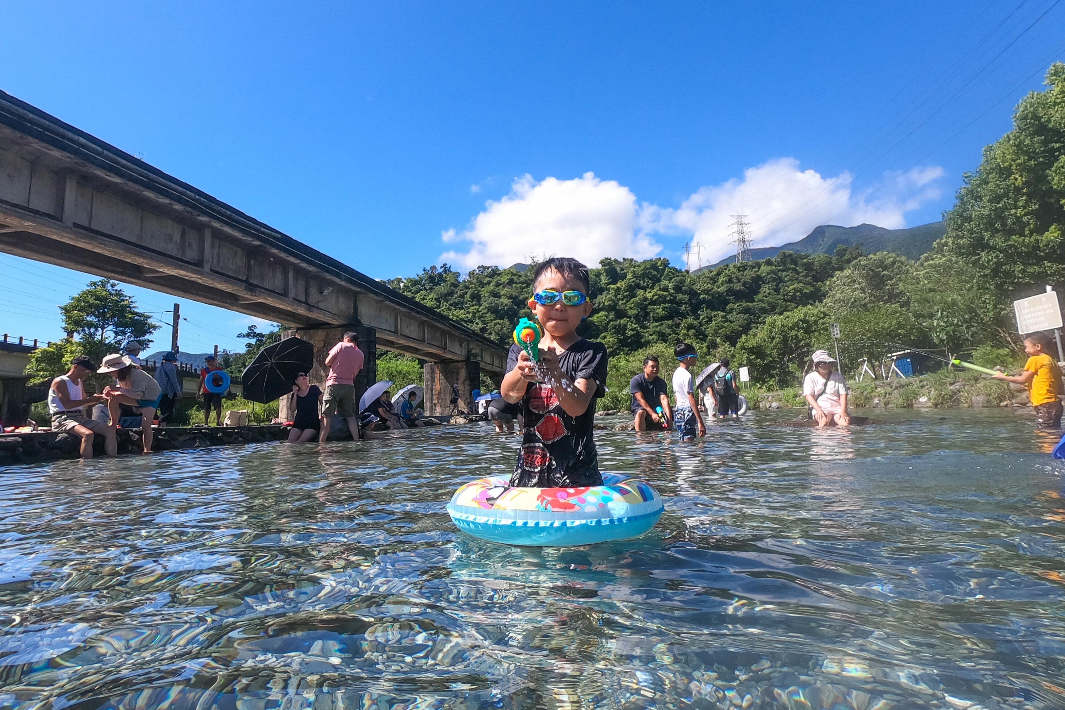 夏日消暑勝地「宜蘭東澳」一日遊：獨木舟到冰涼湧泉，還有美景烏岩角與粉鳥林