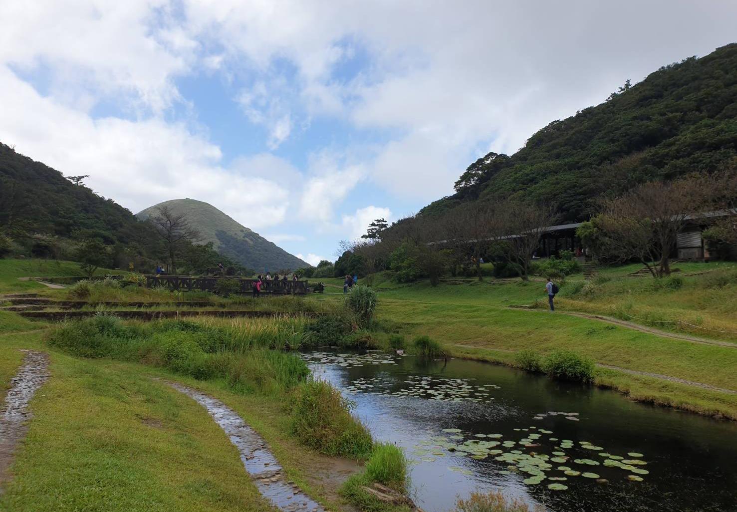 陽明山・二子坪步道｜無障礙又超越期待的五星級步道，柳暗花明又一村