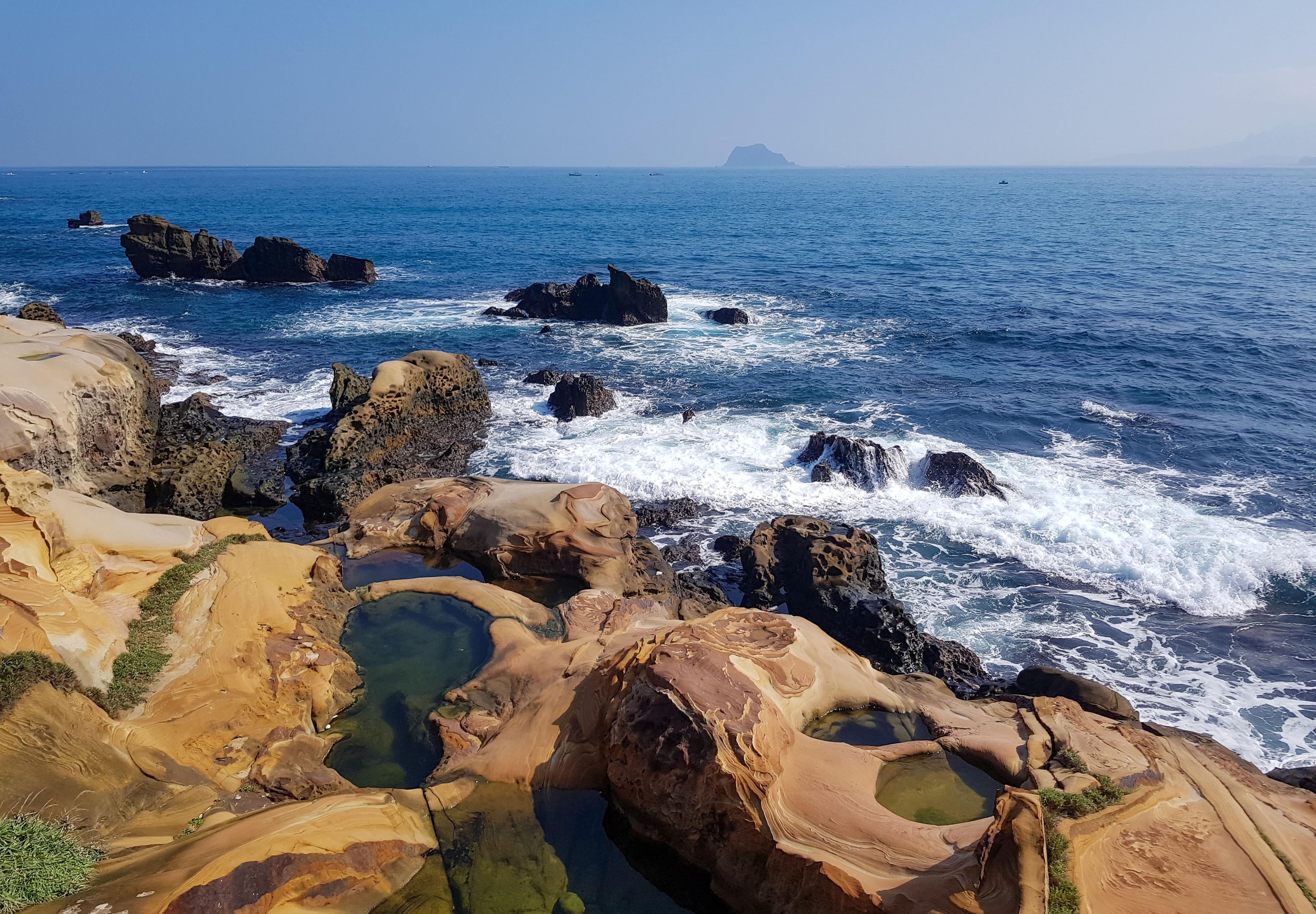 來去看海！東北角海岸線・看海看藍天療癒景點 4 選