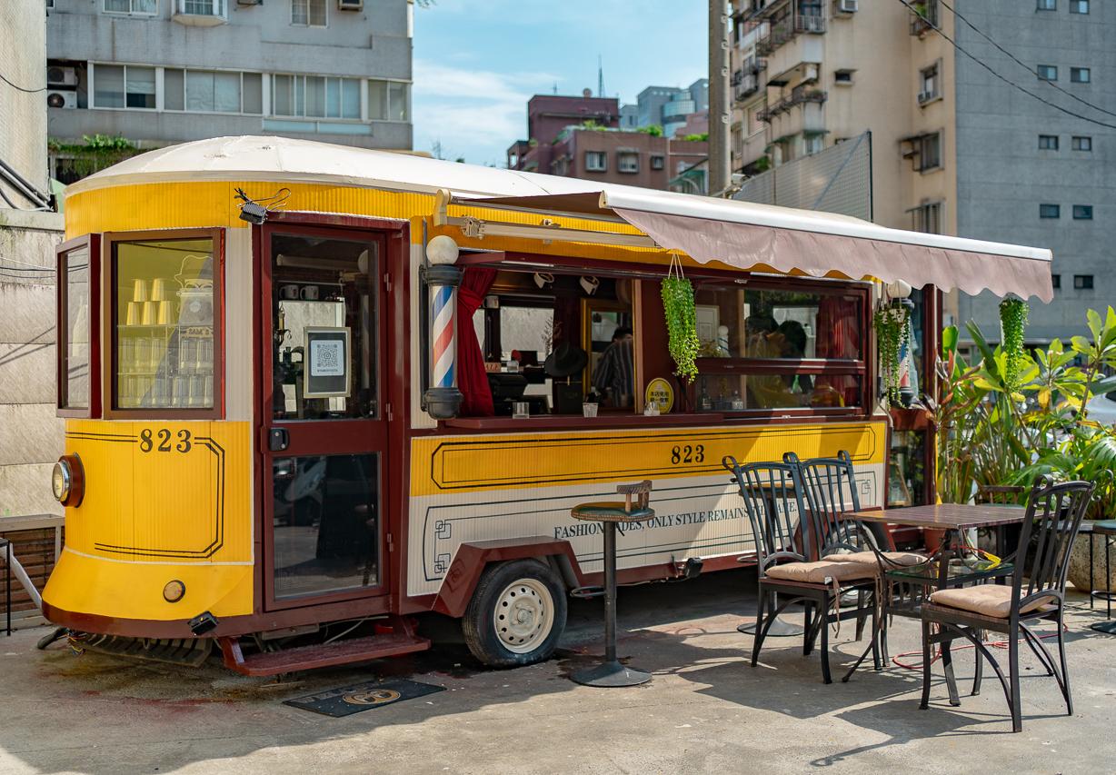 台北・咖啡｜Tram coffee 復古電車廂咖啡廳+預約制英倫紳士理髮