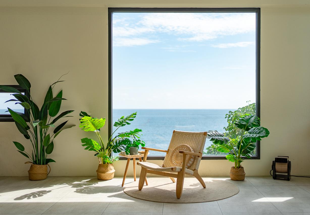 宜蘭・咖啡｜九號咖啡石城館「峭壁小屋」絕美二樓無敵海景、舊草嶺隧道看火車