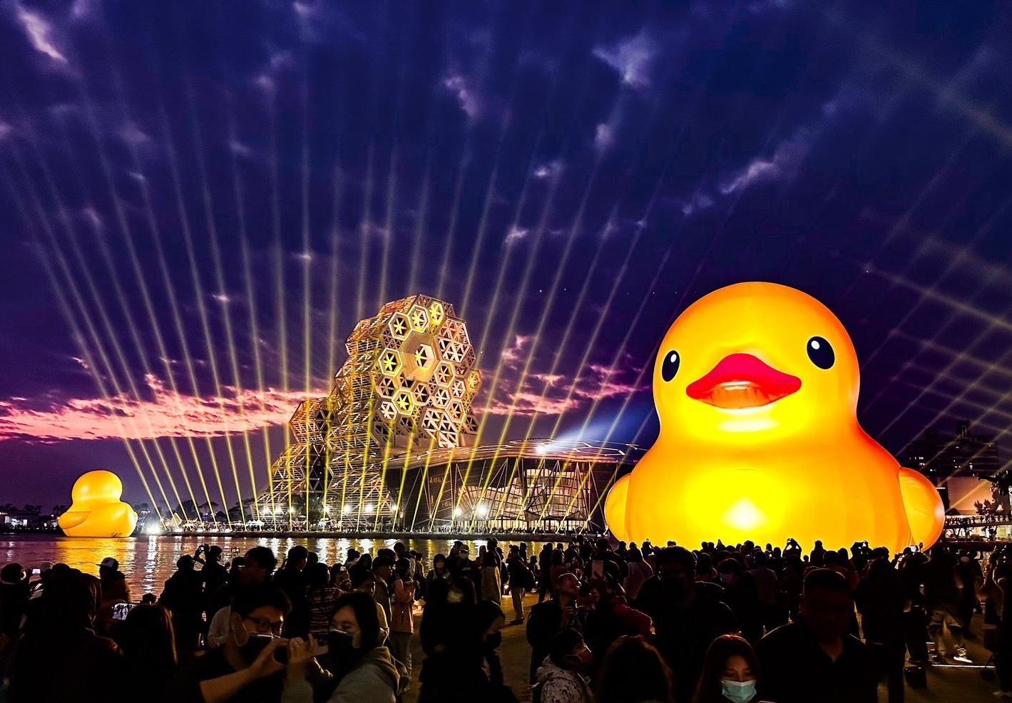 2024 全台燈會資訊大整理｜看這篇就夠，台灣燈會在台南，高雄還有黃色小鴨！