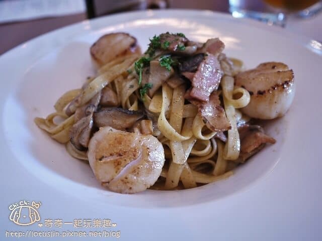 Scallops pasta $380