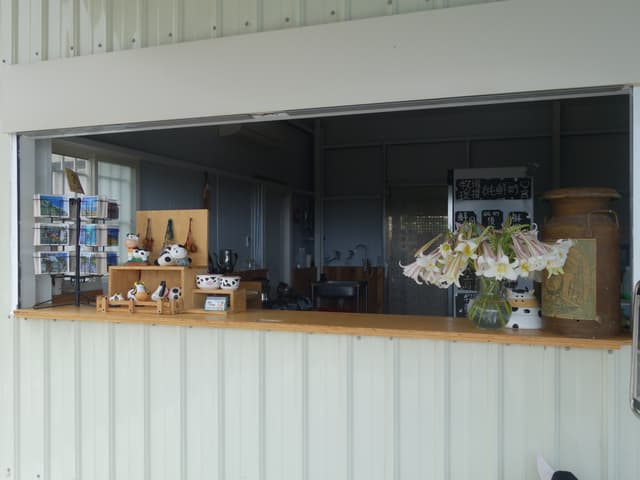 店家櫃台,簡單乾淨!