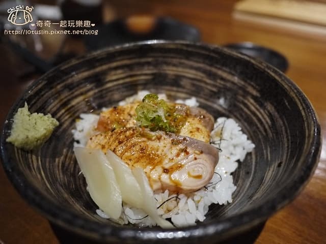 炙燒鮭魚丼 $120