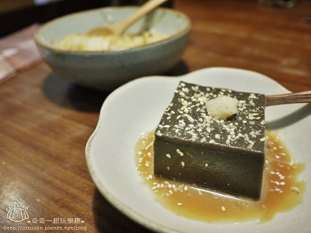 黑玉胡麻豆腐 $80