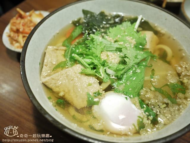 泡菜烏龍麵 $195 +有機溫泉蛋 $30