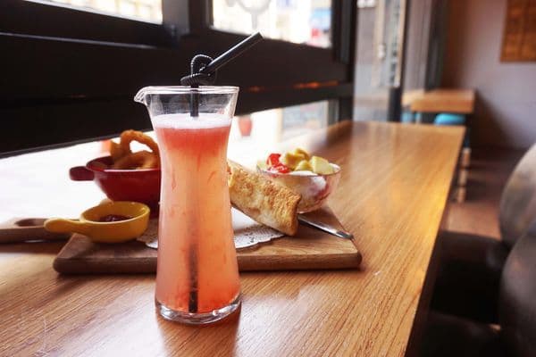 附餐飲料：鮮柚汁