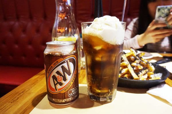 漂浮麥根沙士 $150 A&W Root Beer Float