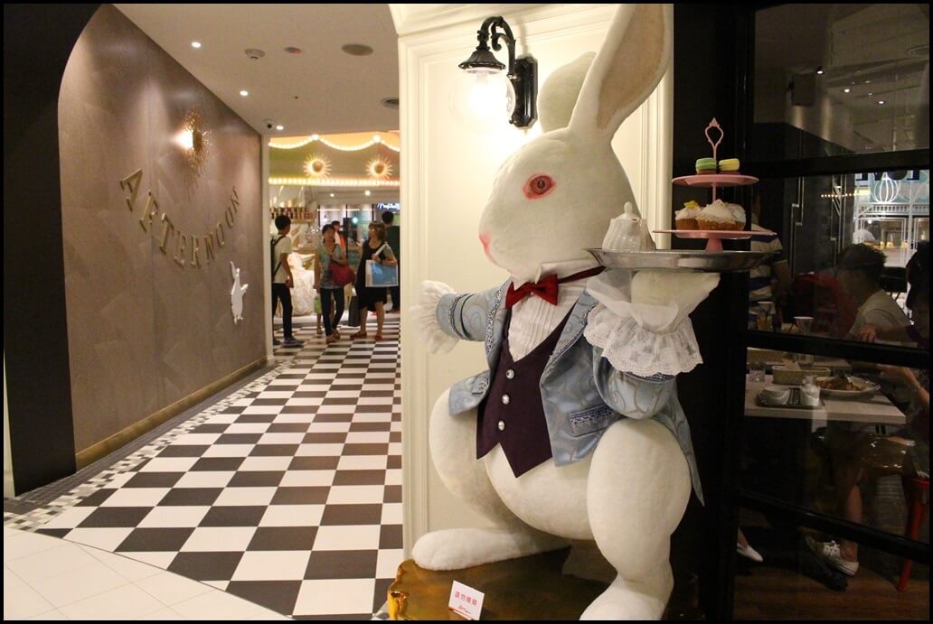 另一隻兔子是白兔先生