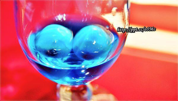 飲料見底的藍色水珠，這杯飲料給它１００分（太優囉）