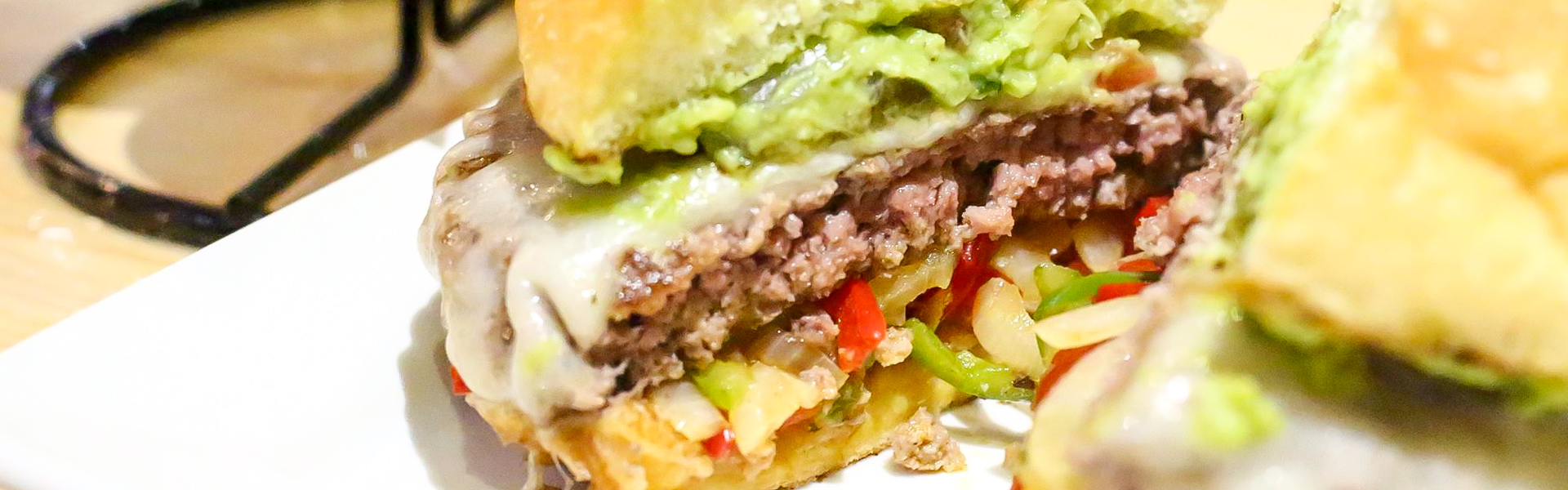 [ 劍南路站美食 ] Chili's大直店～Chili’s Craft Burger匠藝漢堡搶鮮品鑑，美式經典更增墨西哥風味