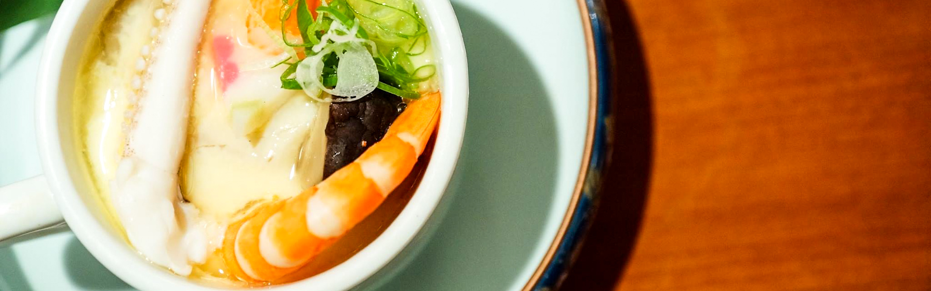 【食記/台北市】捷運美食～舒服的寬敞空間，超精緻的日式料理，道道都美味－呂河日本料理 