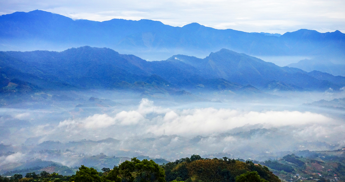 【苗栗．景觀餐廳】三義雲洞山莊，360度觀景台看雲海美景
