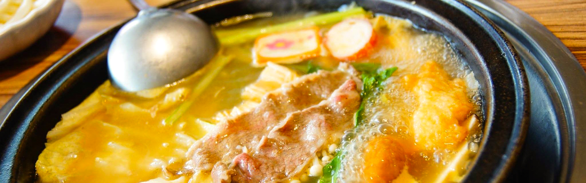 採用天然的食材，讓你喝到精髓的湯頭 －饗宴精致石頭火鍋