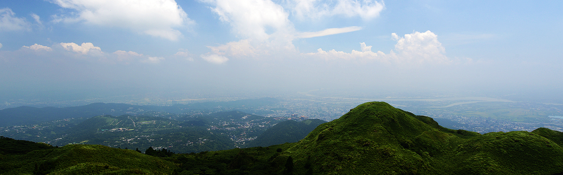 登上台北市第一高峰「七星山」，飽覽遼闊大台北城市風景