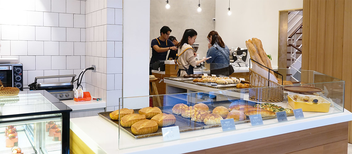 新型態咖啡廳登場，結合麵包店與咖啡廳的 Reeds Coffee & Bakery 內湖開業！