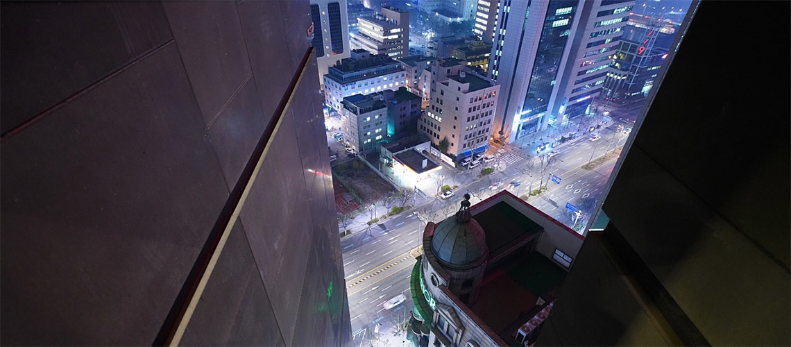 韓國首爾江南「Glad Hotel 設計旅店」：交通方便，就在 COEX 星空圖書館旁