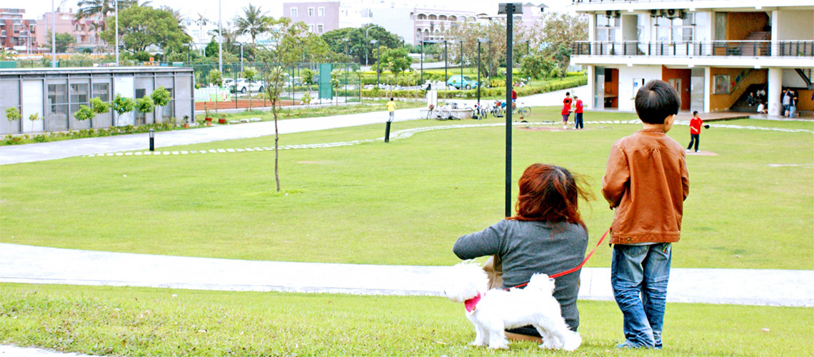 台東「東海運動公園」：太平溪與大草皮相倚的美麗活動場所，親子嬉遊、民眾運動絕佳選擇