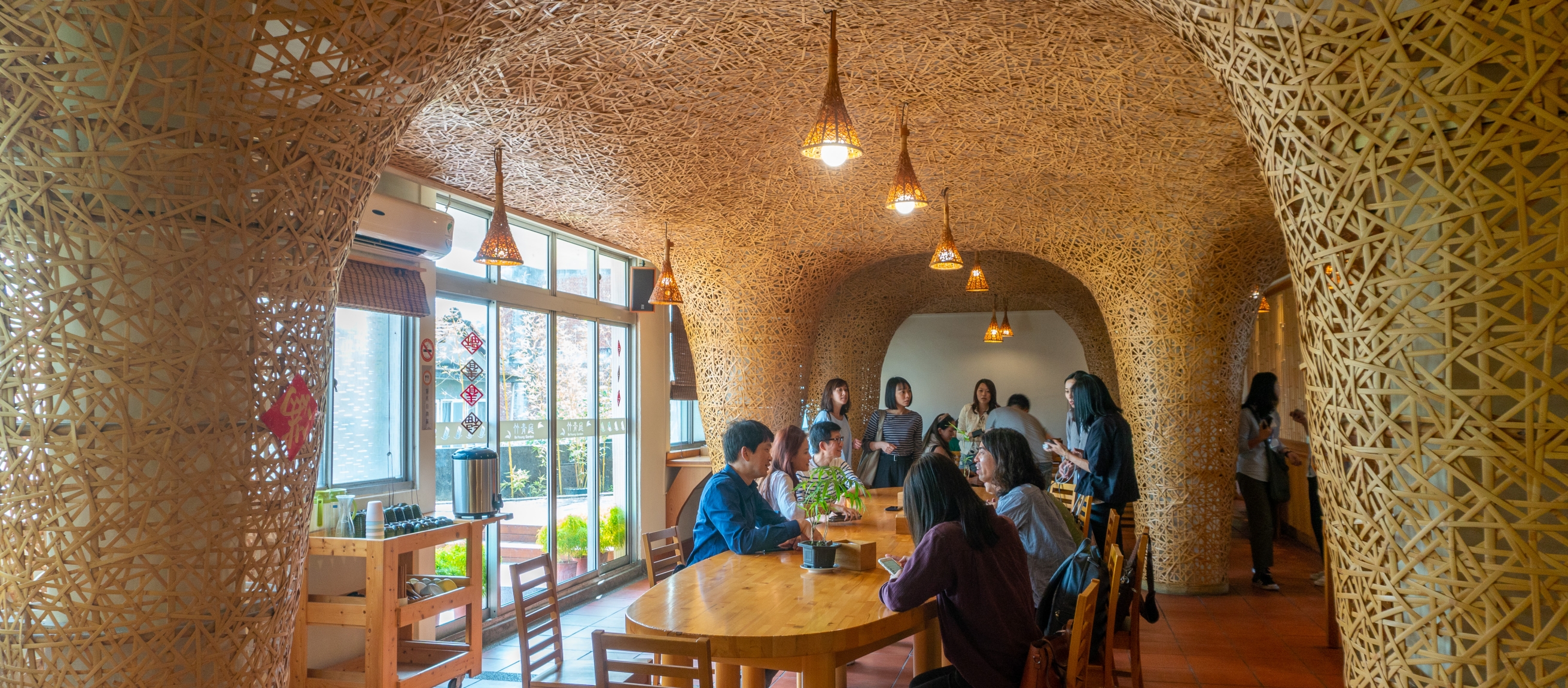 南投竹山｜翻轉廢棄車站成特色餐廳，復興地方產業的「竹文化」餐廳、冰菓室，以及元泰竹藝社