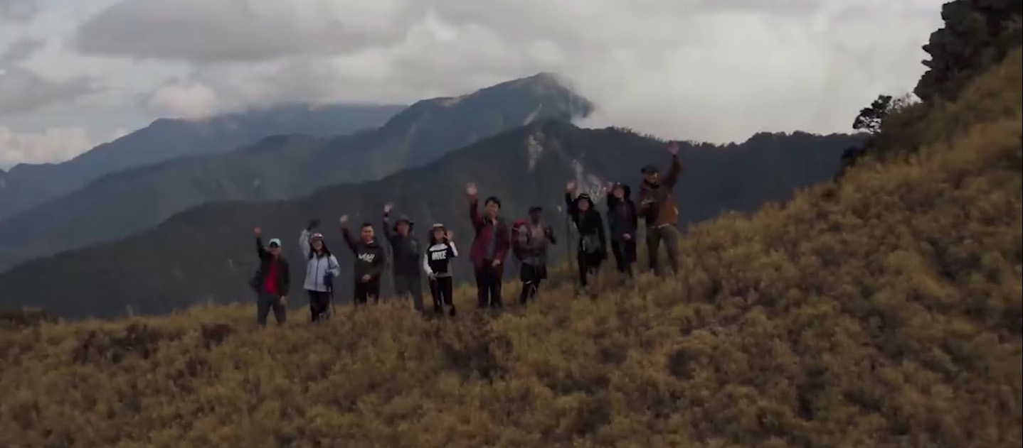 台灣百岳「鈴鳴山、閂山」－－親近、柔美和緩的高山草原（影片）
