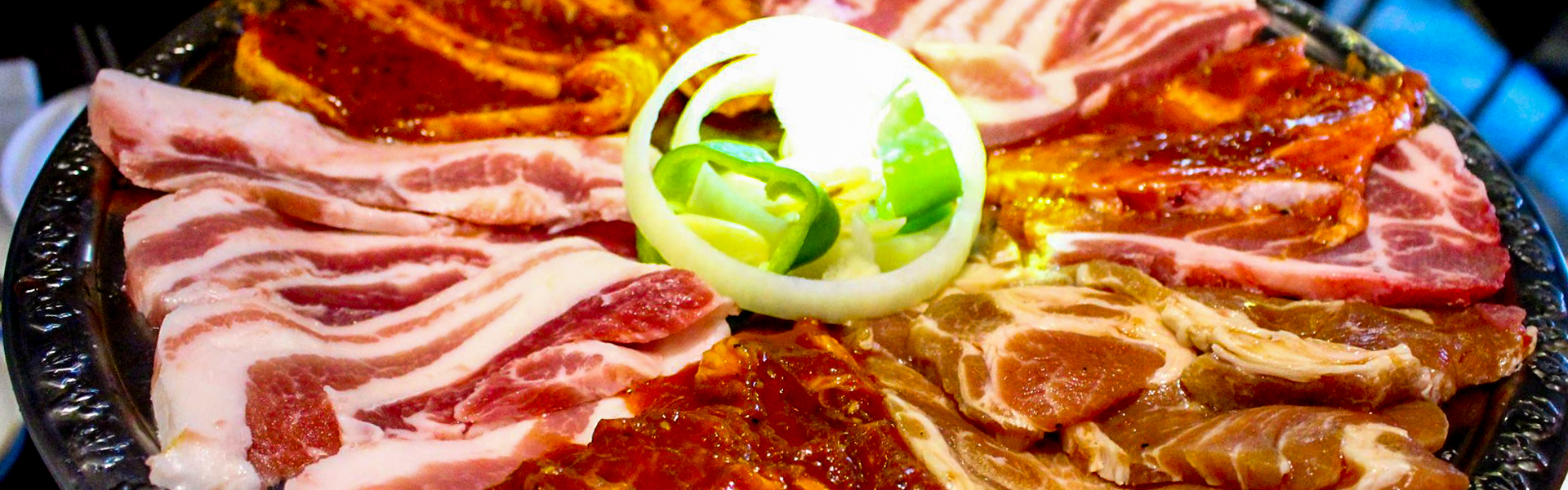 [ 台北101/世貿站美食 ] honey pig～免動手！坐著等大口吃肉就好的24小時營業熱門排隊韓國烤肉