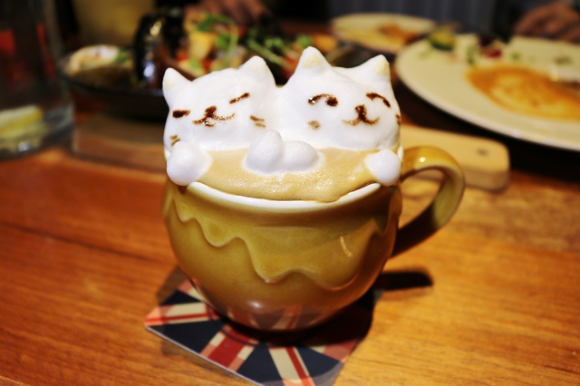 【市政府站．餐酒館】姊紋given CAFE HOUSE，拿鐵上的兩隻3D小貓