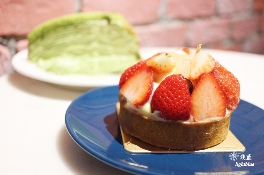 【昆陽站美食】淺藍 × BOCY Patisserie & Bistro 寶希甜點好食光～抹茶千層草莓塔，還有好吃漢堡