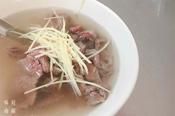 台南「無名羊肉湯」一碗羊肉湯，串起兒時回憶的滋味