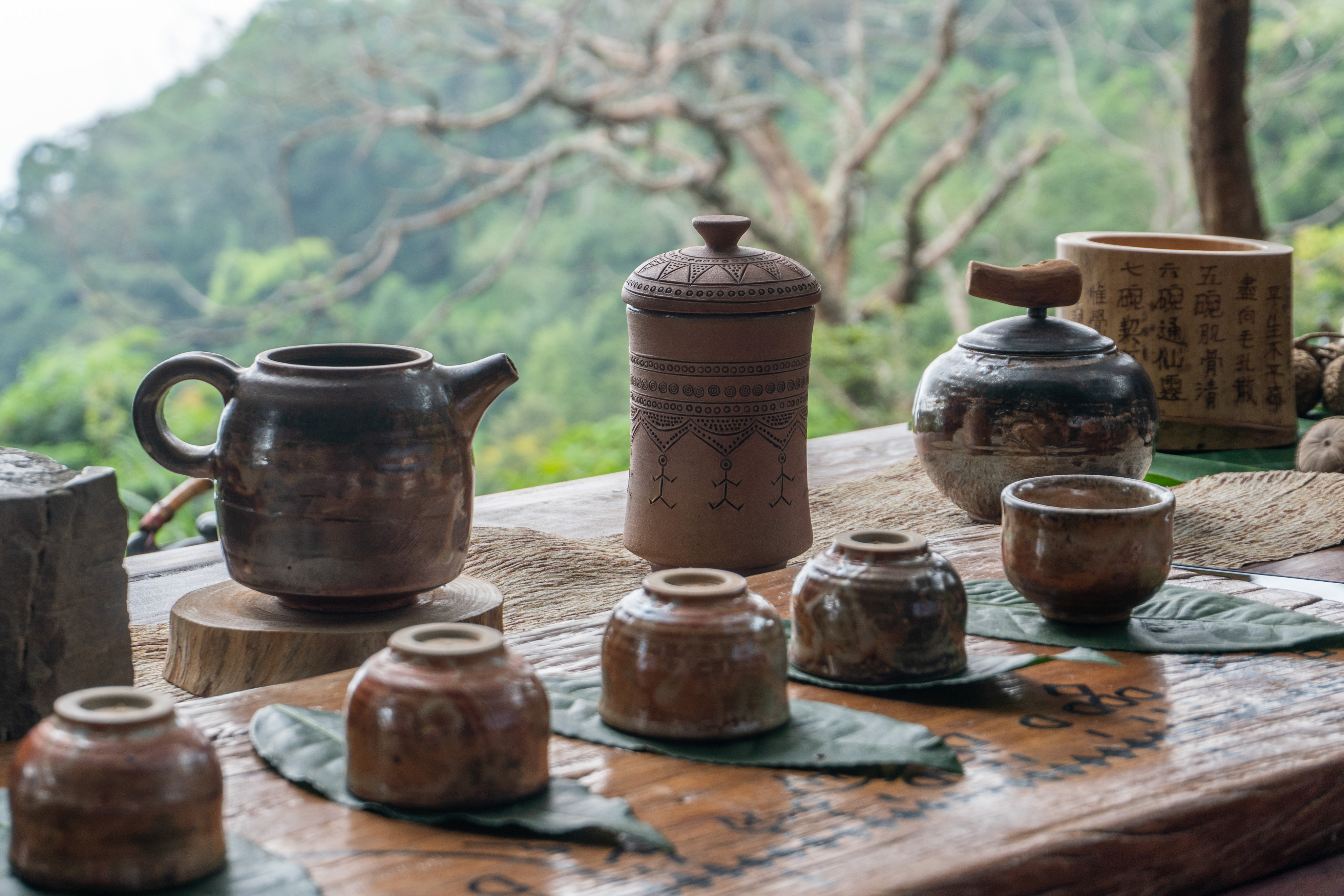 茂林·部落旅行｜沏一壺高山茶佐山景壯麗，在寶山部落品味茶席野趣