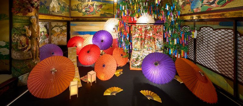 去不了日本，先看日本的夏日風情：今夏最璀璨豔麗的東京光影藝術，日本五大風鈴、和傘燈飾集結雅敘園東京飯店