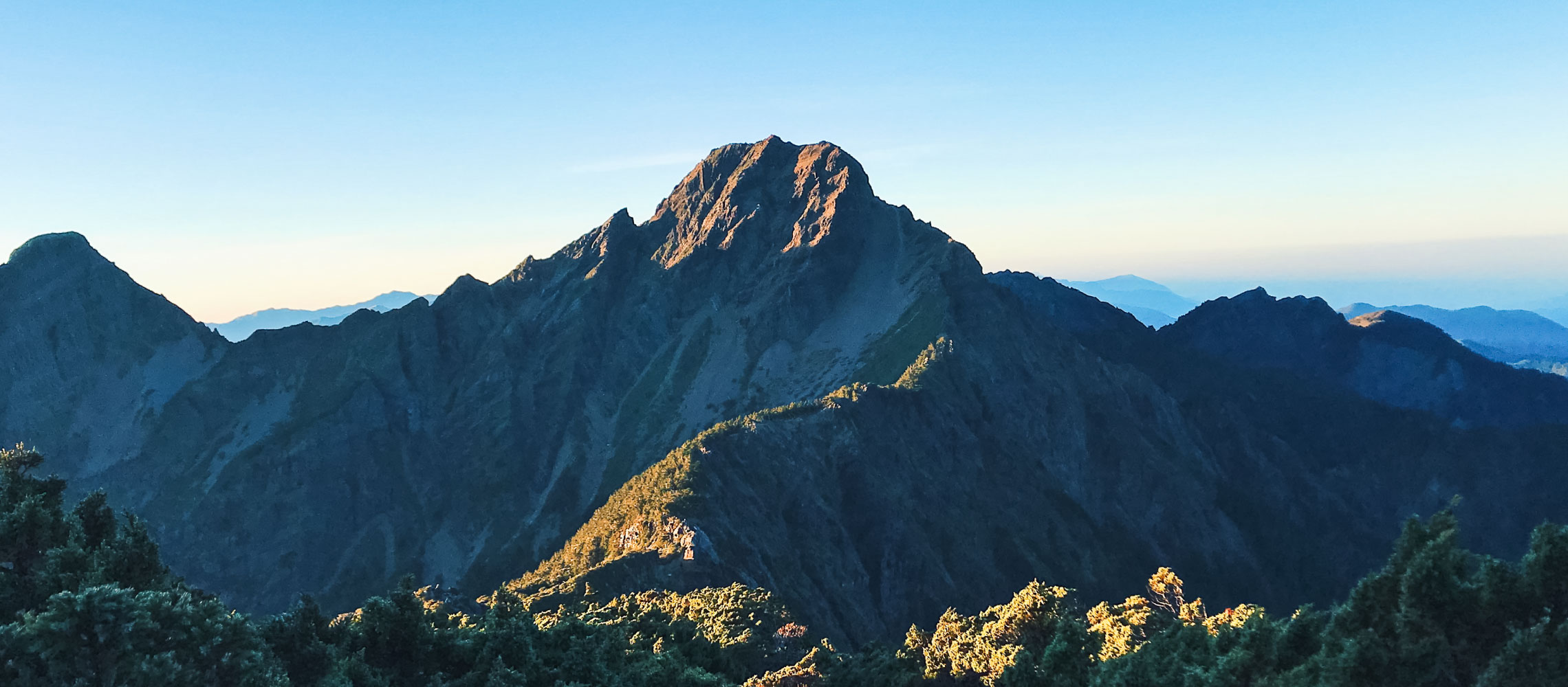 南投・玉山主峰｜人生必去的一趟旅程，3952m，站上台灣最高峰